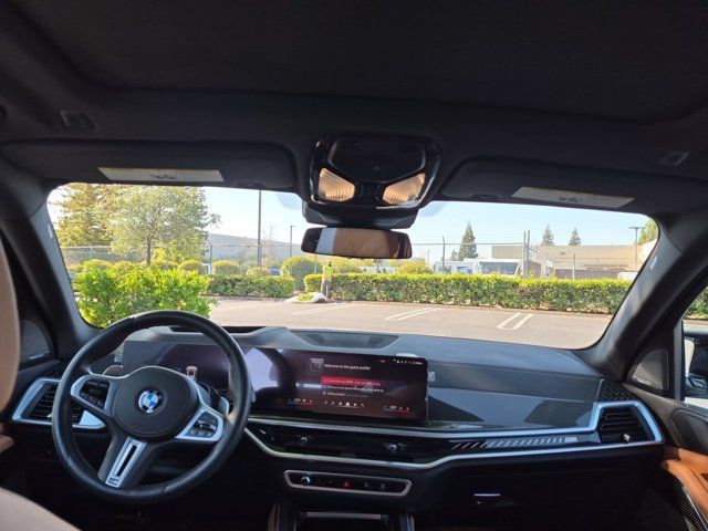 Certified 2025 BMW X5 M60i AWD/4WD image 11