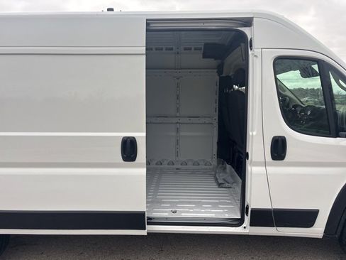 New 2026 RAM ProMaster 3500 w/ Convenience Group image 17