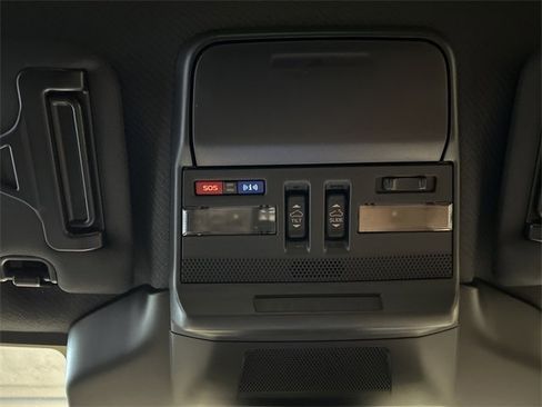 New 2026 Subaru Outback Touring XT image 7