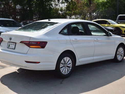 Used 2019 Volkswagen Jetta S image 7