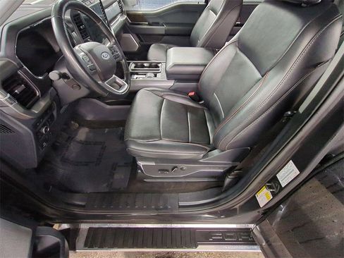 Used 2022 Ford F150 Lariat w/ Equipment Group 502A High image 9