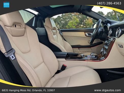 Used 2016 Mercedes-Benz SLK 300 image 19