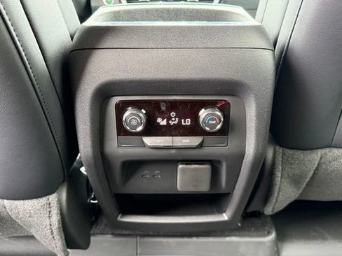 New 2026 Chevrolet Traverse LT w/ Driver Confidence Package FWD image 30