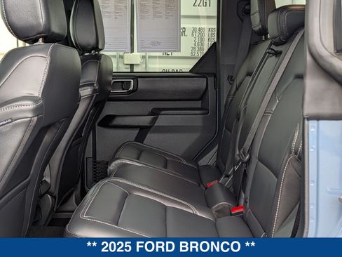 Certified 2025 Ford Bronco Outer Banks AWD/4WD image 15