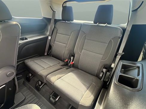 Used 2023 GMC Acadia SLE w/ Driver Convenience Package image 18