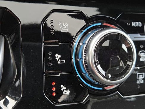 New 2026 GMC Sierra 2500 AT4X w/ AT4X AEV Edition image 9