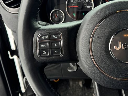 Certified 2018 Jeep Wrangler Unlimited Sport S image 15