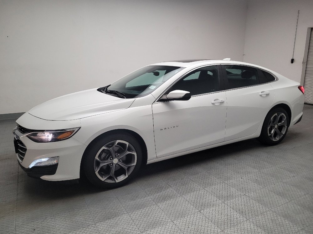 Used 2021 Chevrolet Malibu LT FWD image 2