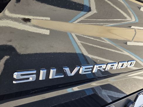 Used 2023 Chevrolet Silverado 1500 LT Trail Boss w/ Convenience Package II AWD/4WD image 34