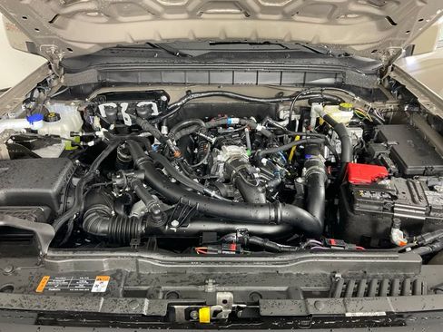 New 2026 Ford Bronco Outer Banks AWD/4WD image 9