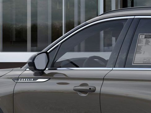 New 2025 Lincoln Corsair Reserve w/ Rear Removable Package Tray image 20