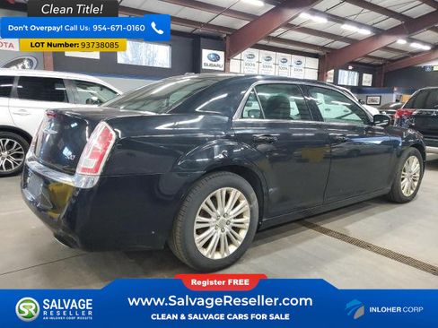 Used 2013 Chrysler 300 AWD w/ Driver Convenience Group image 4