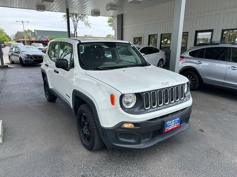 Used 2018 Jeep Renegade Sport w/ Power & Air Group AWD/4WD image 9