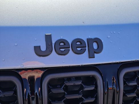 New 2026 Jeep Compass Latitude image 3