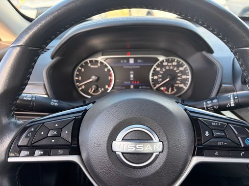Certified 2024 Nissan Altima 2.5 SV w/ SV Premium Package FWD image 30