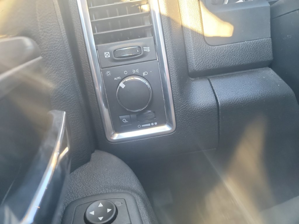 Used 2023 RAM 1500 Warlock w/ Electronics Group AWD/4WD image 29