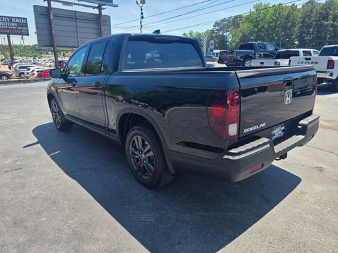Used 2018 Honda Ridgeline Sport image 7