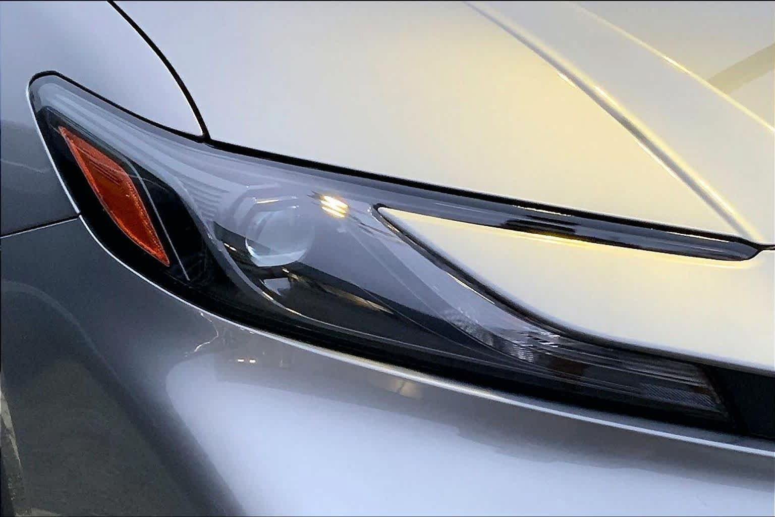 Used 2026 Toyota Camry SE FWD image 24