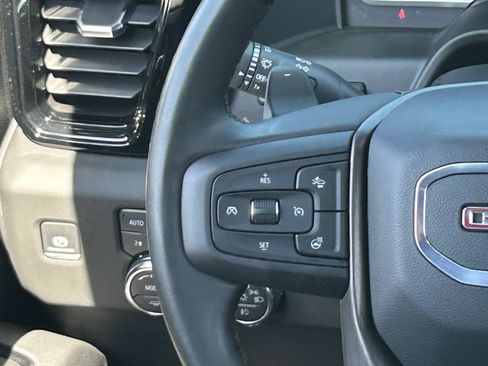 Certified 2025 GMC Sierra 1500 AT4 w/ AT4 Premium Package AWD/4WD image 21