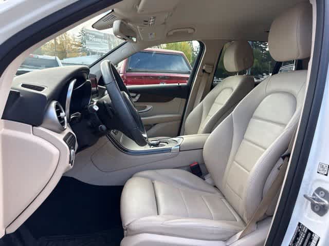 Used 2019 Mercedes-Benz GLC 300 4MATIC image 13