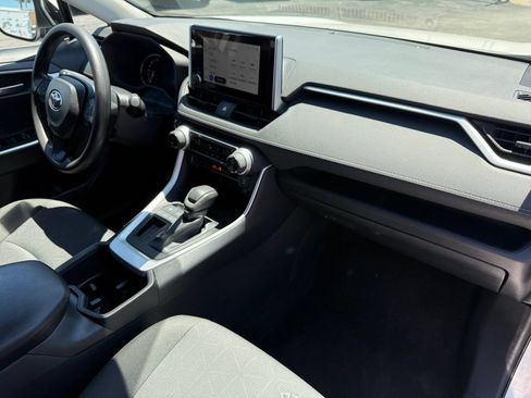 Certified 2025 Toyota RAV4 XLE FWD image 17