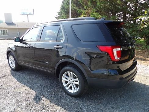 Used 2016 Ford Explorer FWD image 3
