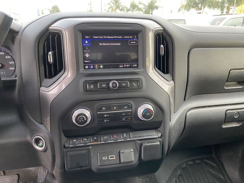 Used 2022 GMC Sierra 1500 Pro w/ Convenience Package image 15