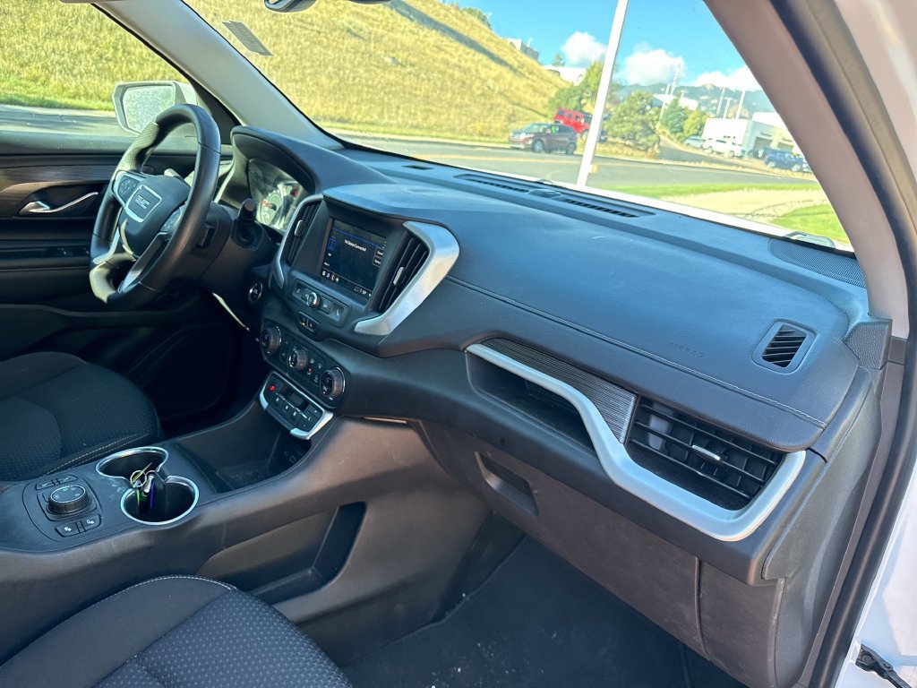 Used 2022 GMC Terrain SLE w/ Driver Convenience Package AWD/4WD image 30