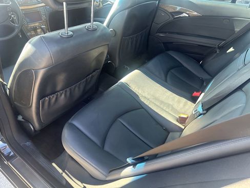 Used 2009 Mercedes-Benz E 350 Sedan image 20
