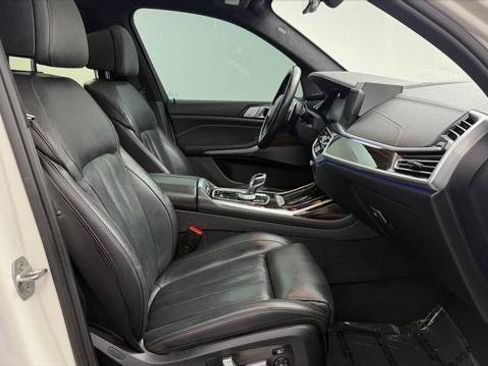 Used 2020 BMW X7 M50i AWD/4WD image 22