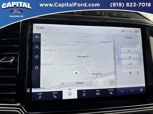 Used 2022 Ford F350 Platinum w/ FX4 Off-Road Package image 33