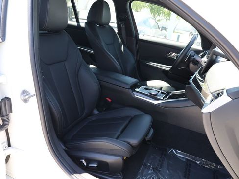 Used 2023 BMW 330i Sedan w/ Premium Package RWD image 21