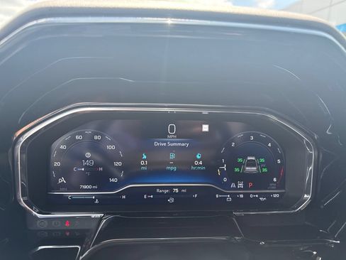 Used 2023 Chevrolet Silverado 1500 LTZ w/ LTZ Convenience Package II AWD/4WD image 29