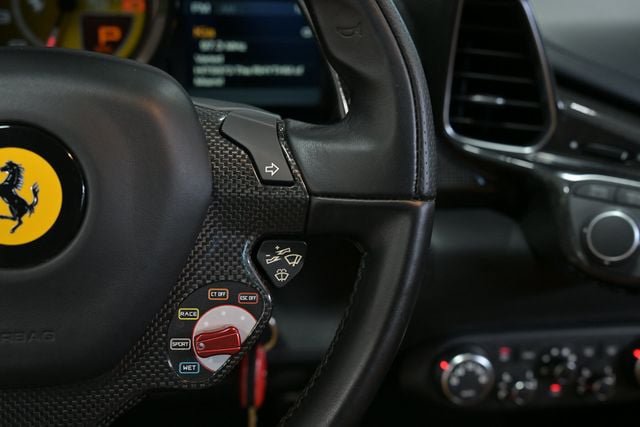 Used 2013 Ferrari 458 Spider RWD image 65