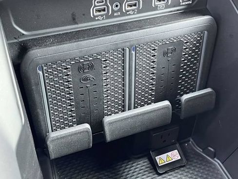 Used 2026 RAM 1500 Laramie w/ Night Edition AWD/4WD image 32