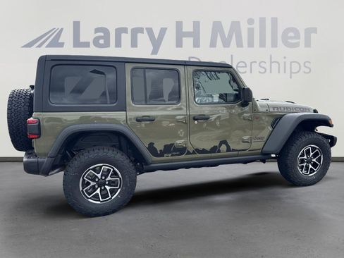 New 2025 Jeep Wrangler Unlimited Rubicon w/ Steel Bumper Group image 9