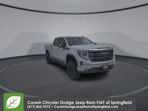 Used 2024 GMC Sierra 1500 AT4 w/ AT4 Premium Package AWD/4WD image 5