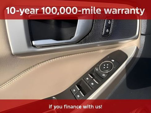 Used 2023 Ford Explorer XLT w/ Equipment Group 202A AWD/4WD image 10