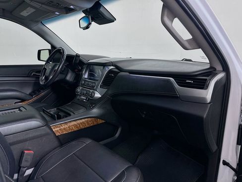 Used 2018 Chevrolet Suburban Premier image 33