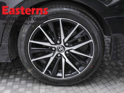 Used 2023 Toyota Camry SE image 8