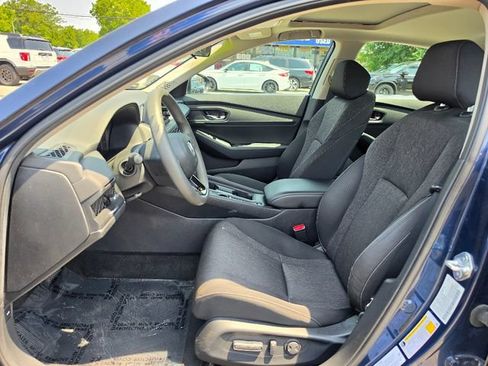 Used 2023 Honda Accord EX image 21