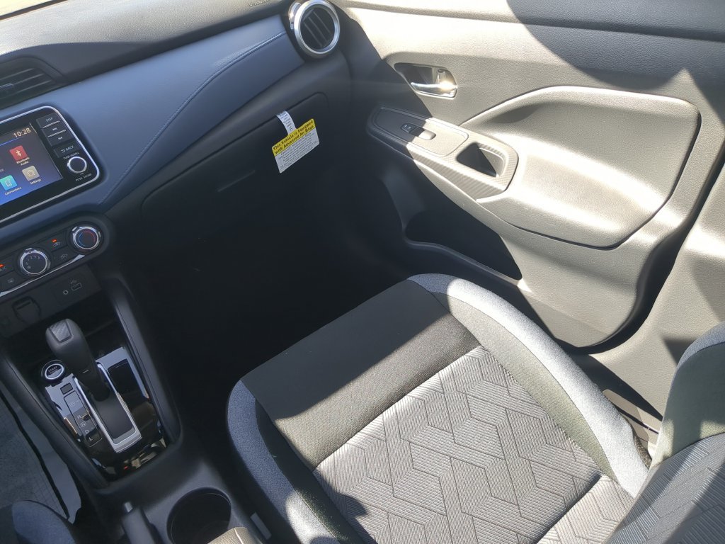 Used 2024 Nissan Versa SV w/ Trunk Package FWD image 16