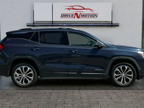 Used 2019 GMC Terrain SLT image 3