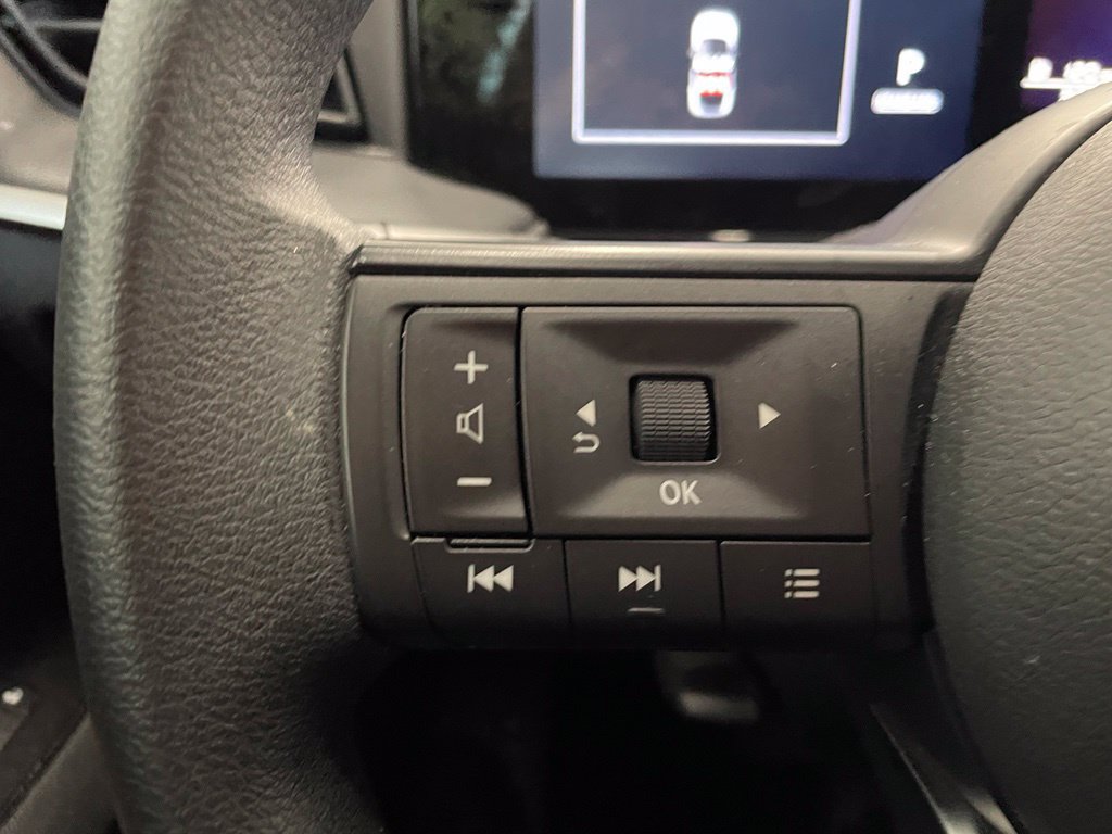 Certified 2025 Nissan Kicks S AWD/4WD image 12