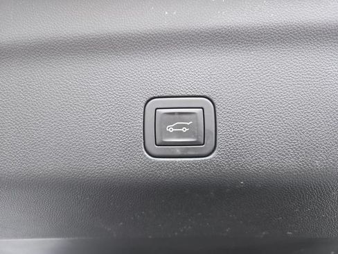 Used 2025 Cadillac Escalade Sport w/ Touring Package AWD/4WD image 40