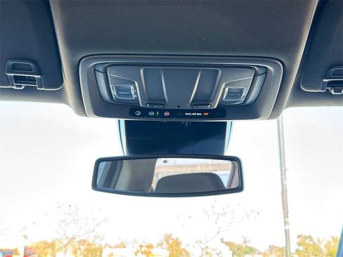 Used 2025 Chevrolet Silverado 2500 Custom w/ Custom Value Package image 25