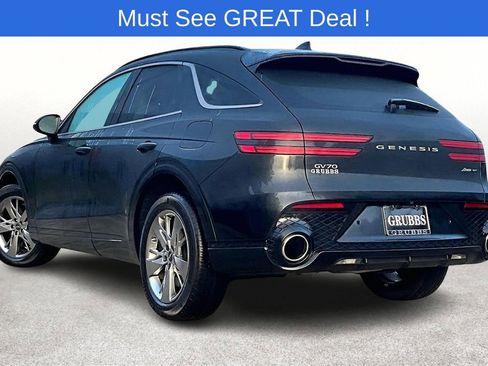 Used 2025 Genesis GV70 3.5T Sport image 15