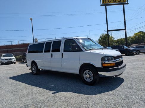 Used 2013 Chevrolet Express 3500 LT w/ LT Preferred Equipment Group RWD image 3