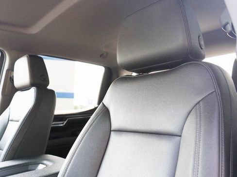 Used 2024 GMC Sierra 1500 SLT image 23