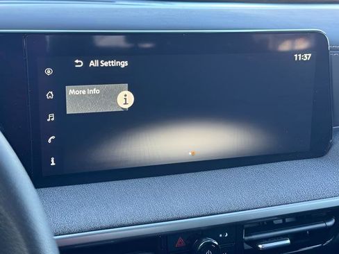 Certified 2025 Nissan Kicks SV image 34